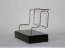 Escultura "Descrición lineal no espacio XIX"